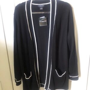 Liz Claiborne Black Sweater with White Accents Size XL - NEW